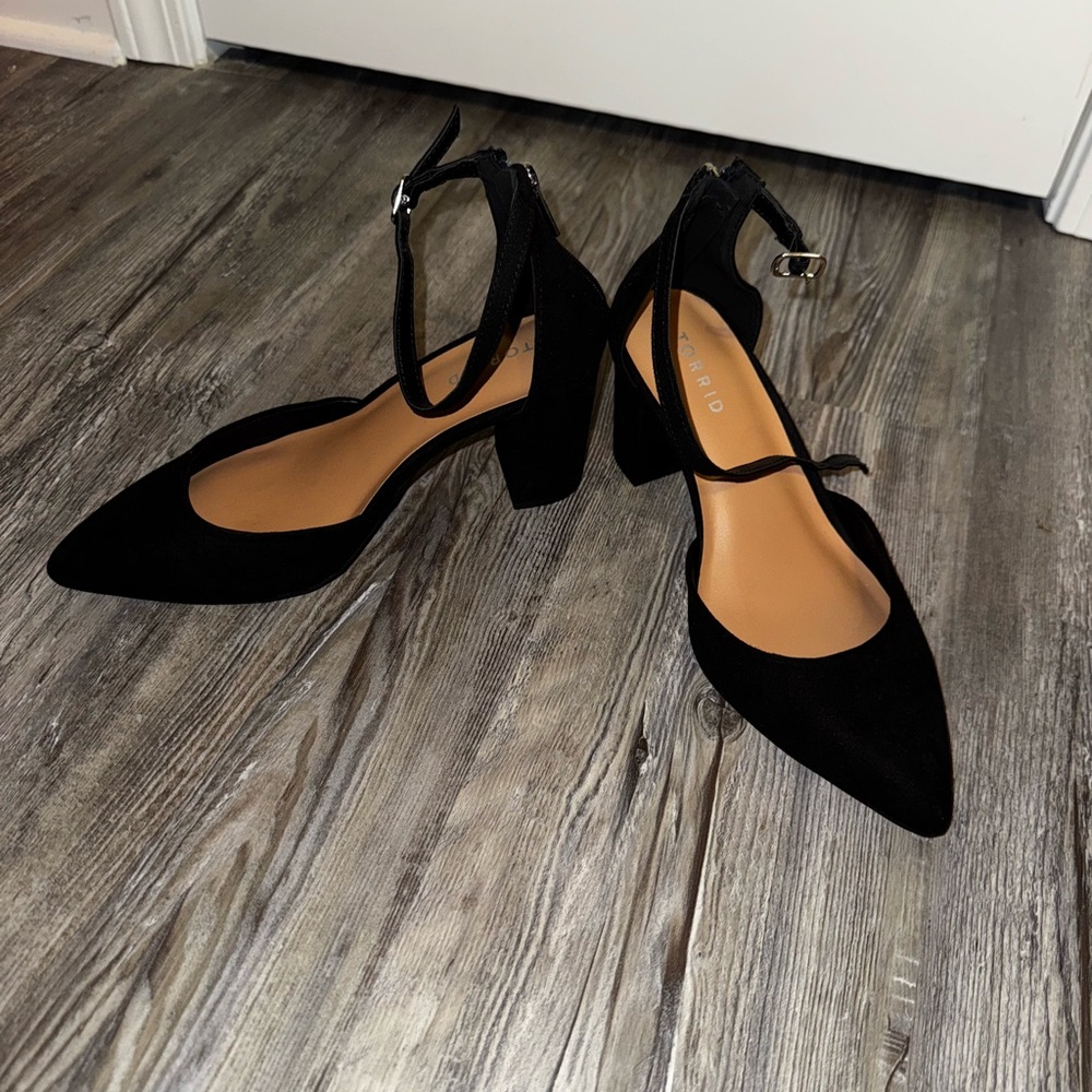 Torrid Black Pointed Toe Heels